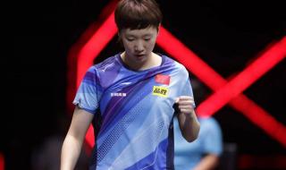 孙颖莎几岁进省队 孙颖莎与小学生对打