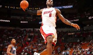 詹姆斯转体扣篮需要天赋卡吗 詹姆斯历史最强十大扣篮